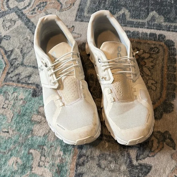 ON cloud 5 mean white size 10 EUC - Picture 3 of 5